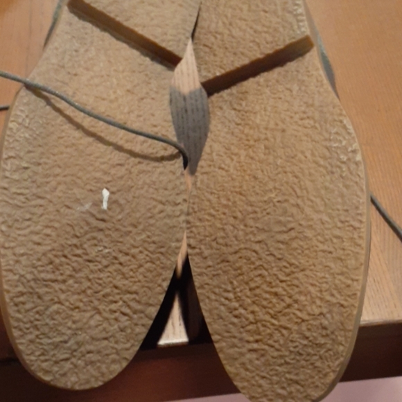 Casual/ Dress Gray Shoes. 13 - Picture 6 of 8